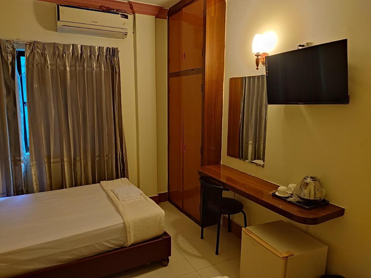 Galaxy Rs Hotel Phnom Penh Exteriör bild
