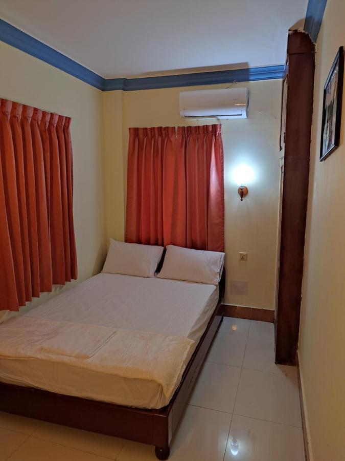 Galaxy Rs Hotel Phnom Penh Exteriör bild