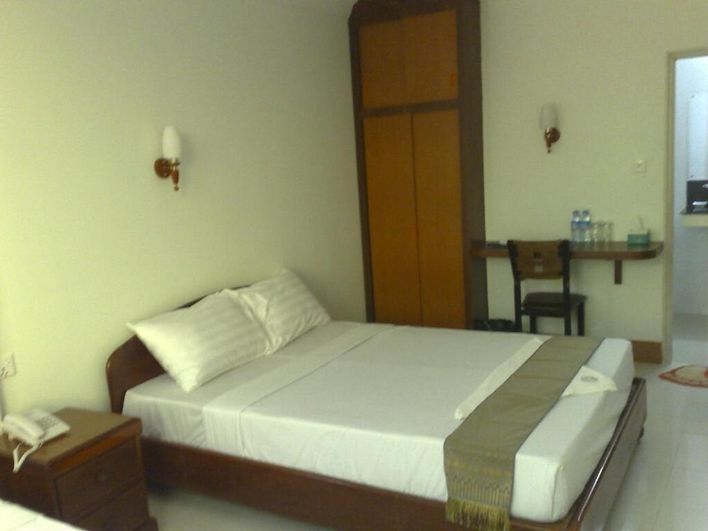 Galaxy Rs Hotel Phnom Penh Exteriör bild