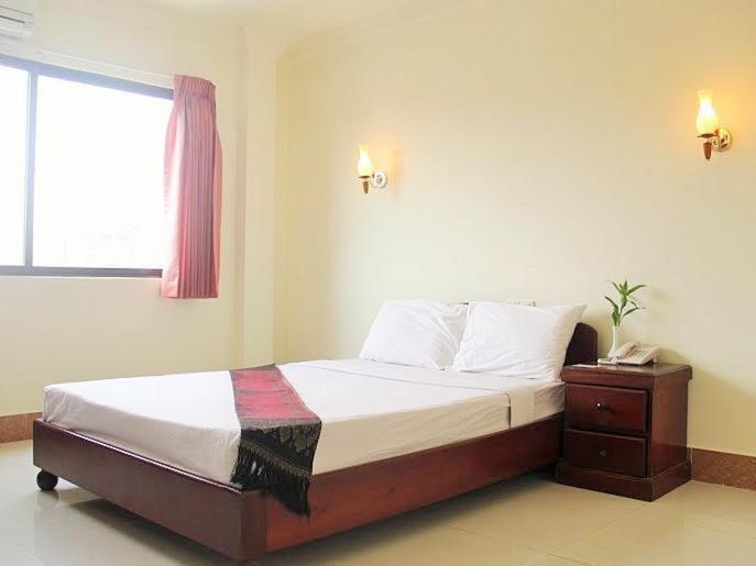 Galaxy Rs Hotel Phnom Penh Exteriör bild
