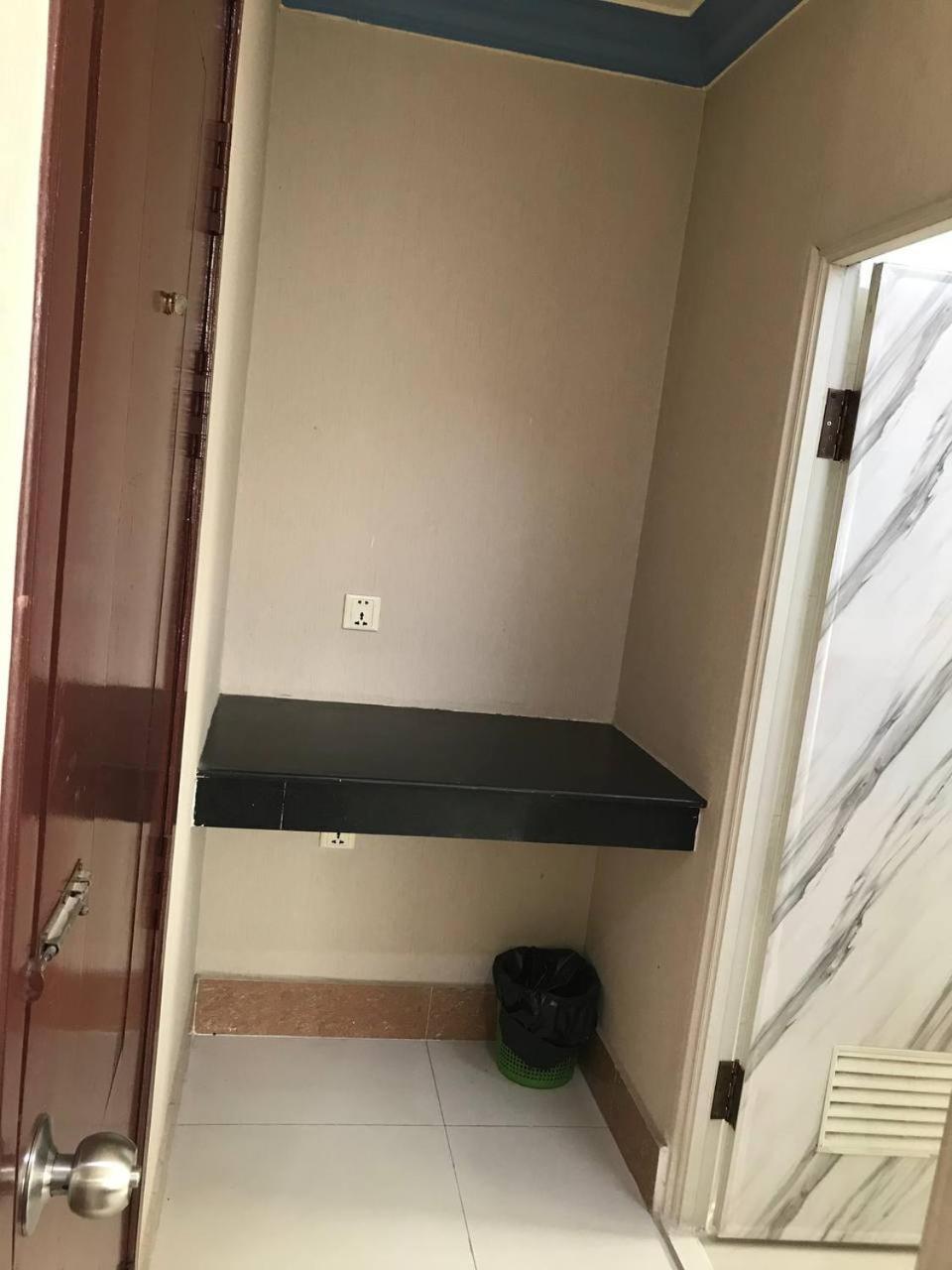 Galaxy Rs Hotel Phnom Penh Exteriör bild