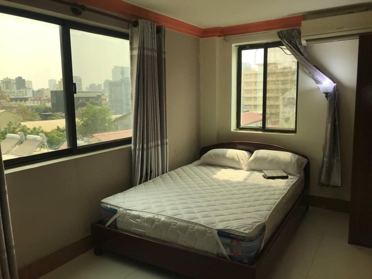 Galaxy Rs Hotel Phnom Penh Exteriör bild