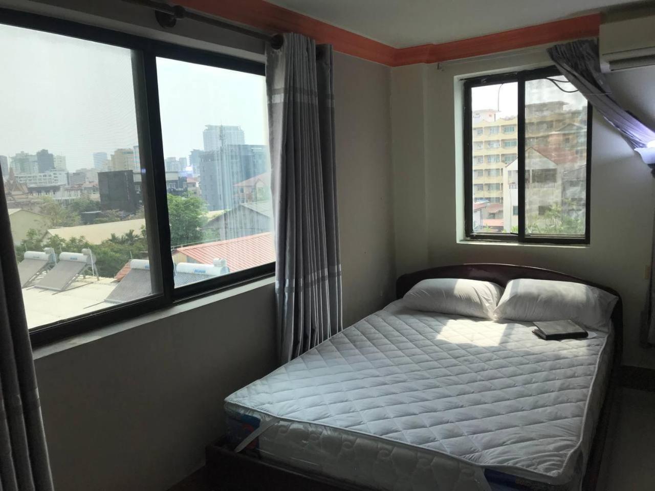 Galaxy Rs Hotel Phnom Penh Exteriör bild